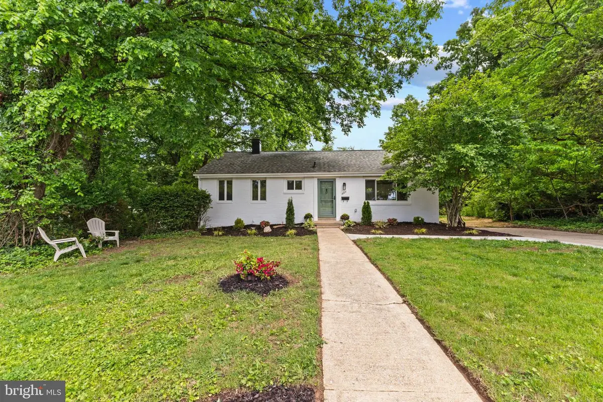 6211 Houston Ct, Alexandria, VA 22310 - #1