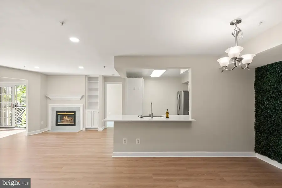 12237 Fairfield House Dr #304a, Fairfax, VA 22033 - #2