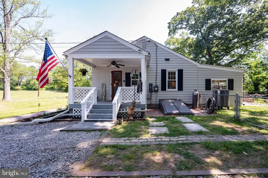 10429 Old Colchester Rd, Lorton, VA 22079 - #3