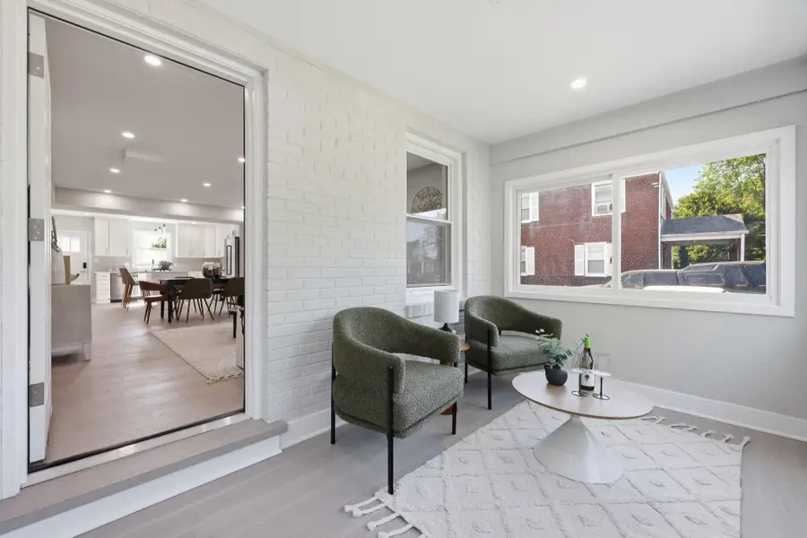 6023 Williamsburg Rd, Alexandria, VA 22303 - #2