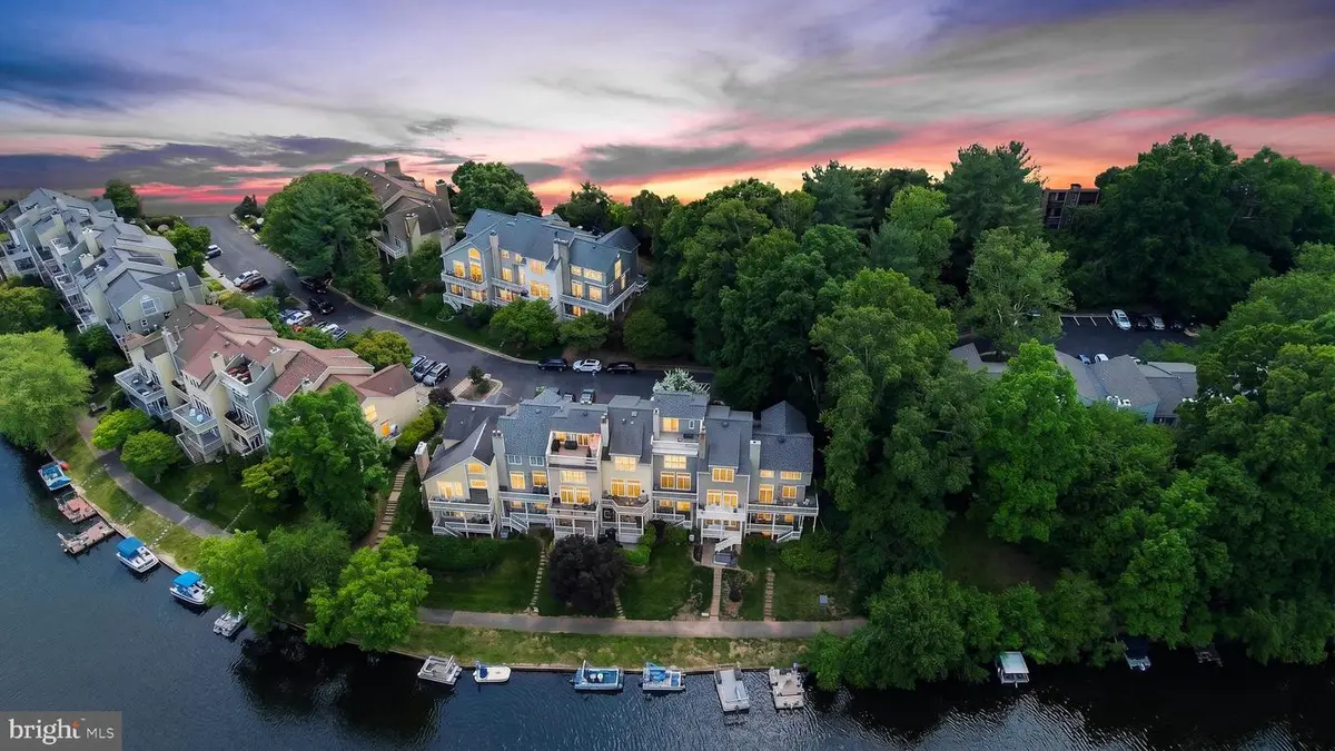 11103 Lake Chapel Ln, Reston, VA 20191 - #1
