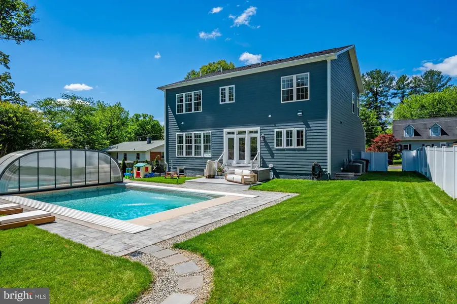 1114 Ware St Sw, Vienna, VA 22180 - #2