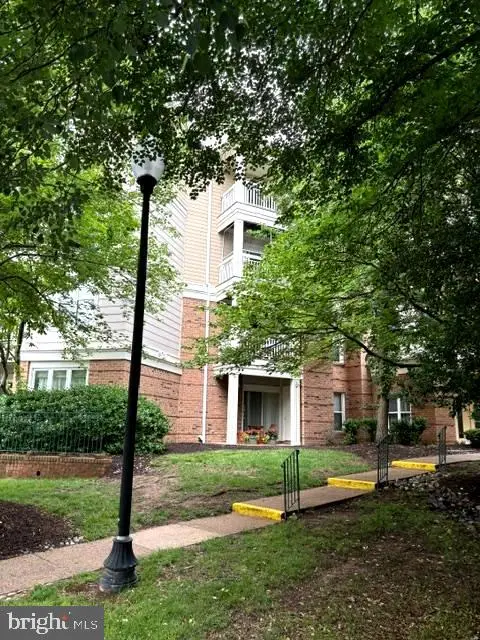 12915 Alton Sq #417, HERNDON, VA 20170