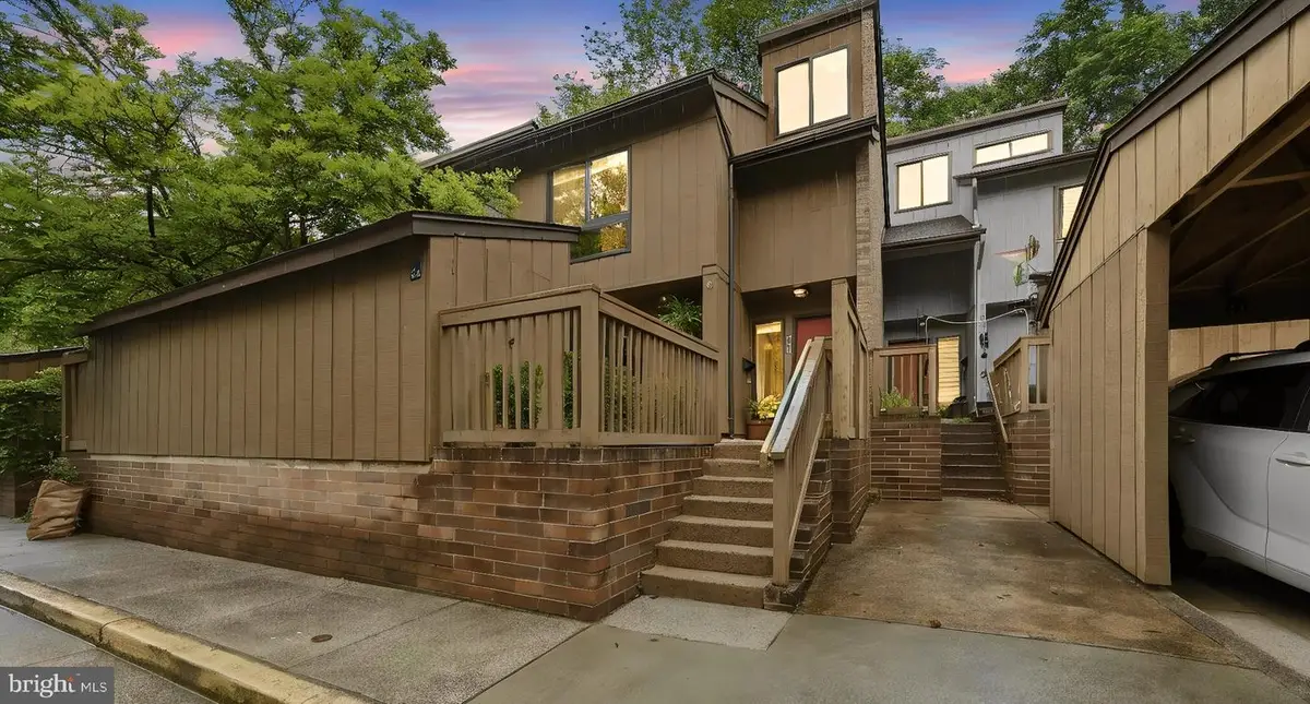11926 Escalante Ct, Reston, VA 20191 - #1