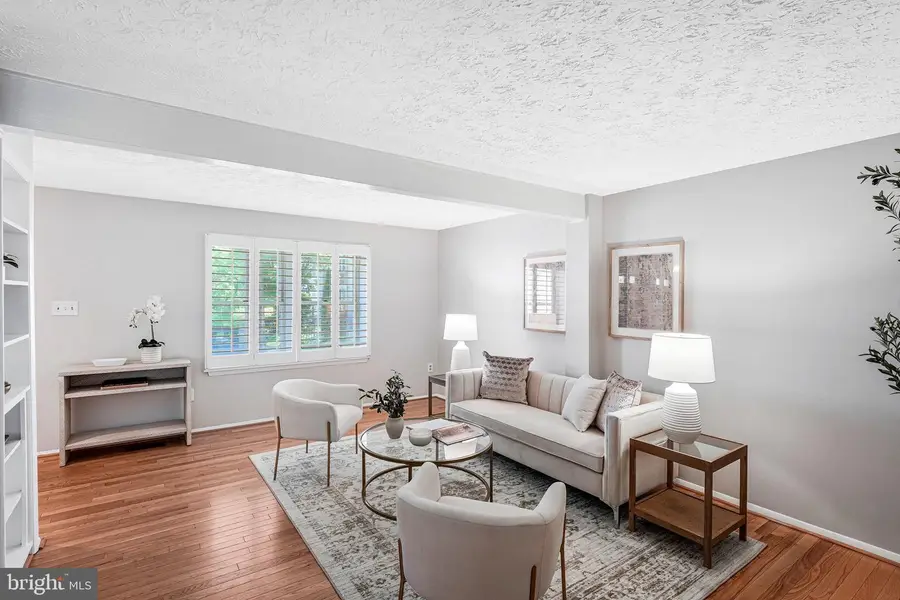 2038 Brooks Square Pl, Falls Church, VA 22043 - #3