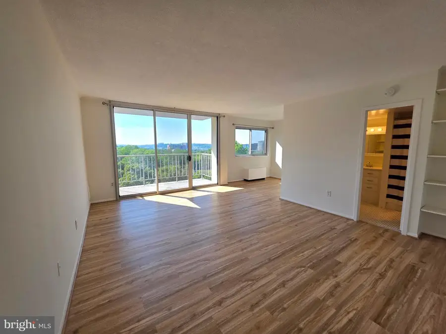2059 Huntington Ave #1100, Alexandria, VA 22303 - #2