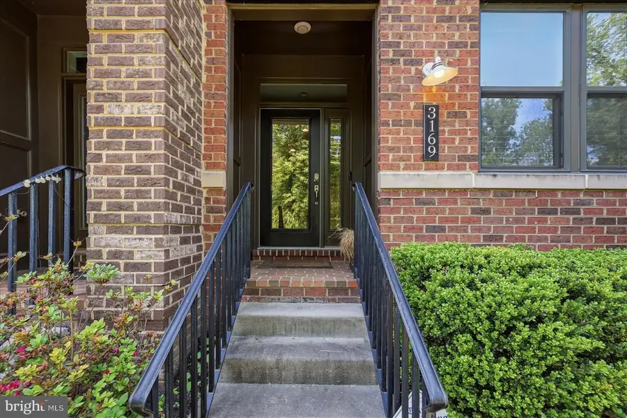 3169 Virginia Bluebell Ct, Fairfax, VA 22031 - #2