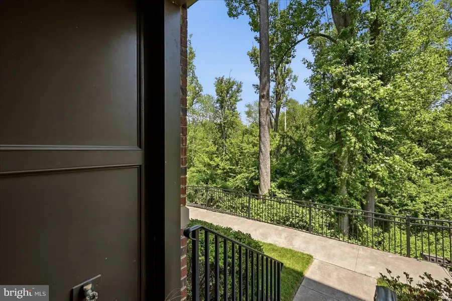 3169 Virginia Bluebell Ct, Fairfax, VA 22031 - #3