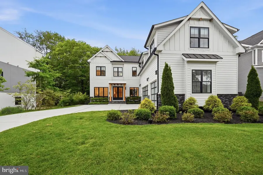 701 Meadow Ln Sw, Vienna, VA 22180 - #2