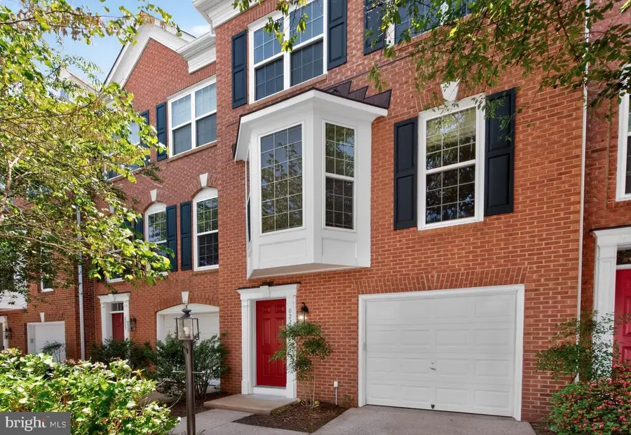 8227 Singleleaf Ln, Lorton, VA 22079 - #2