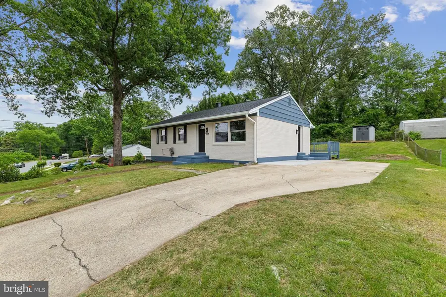 7505 Cullum St, Lorton, VA 22079 - #2