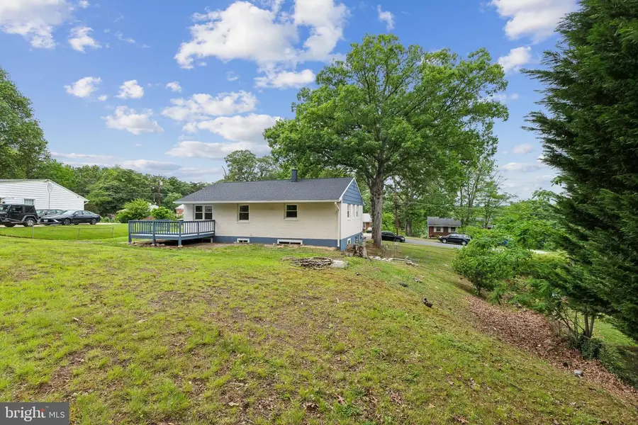 7505 Cullum St, Lorton, VA 22079 - #3