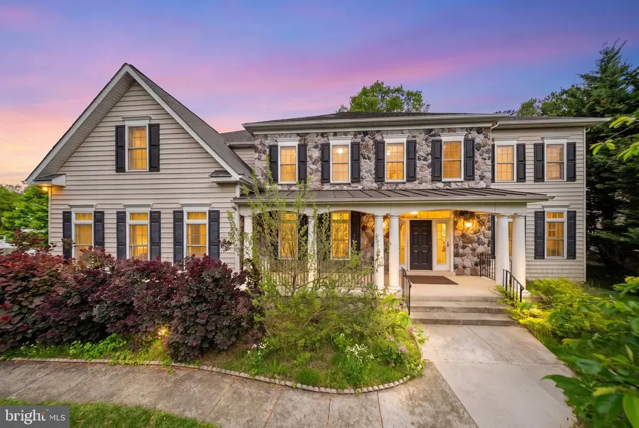 7101 Idylwood Rd, Falls Church, VA 22043 - #2
