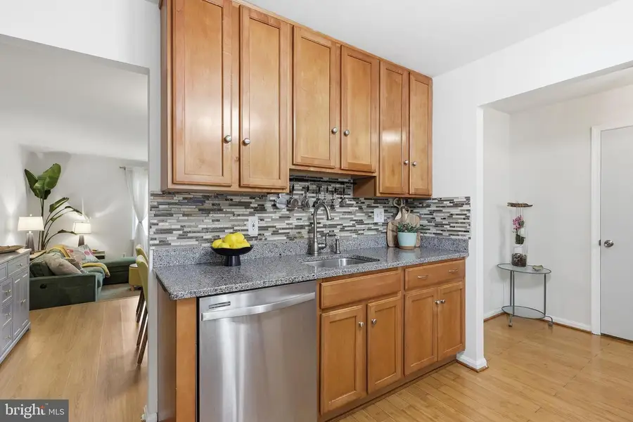 8346 Stationhouse Ct, Lorton, VA 22079 - #2