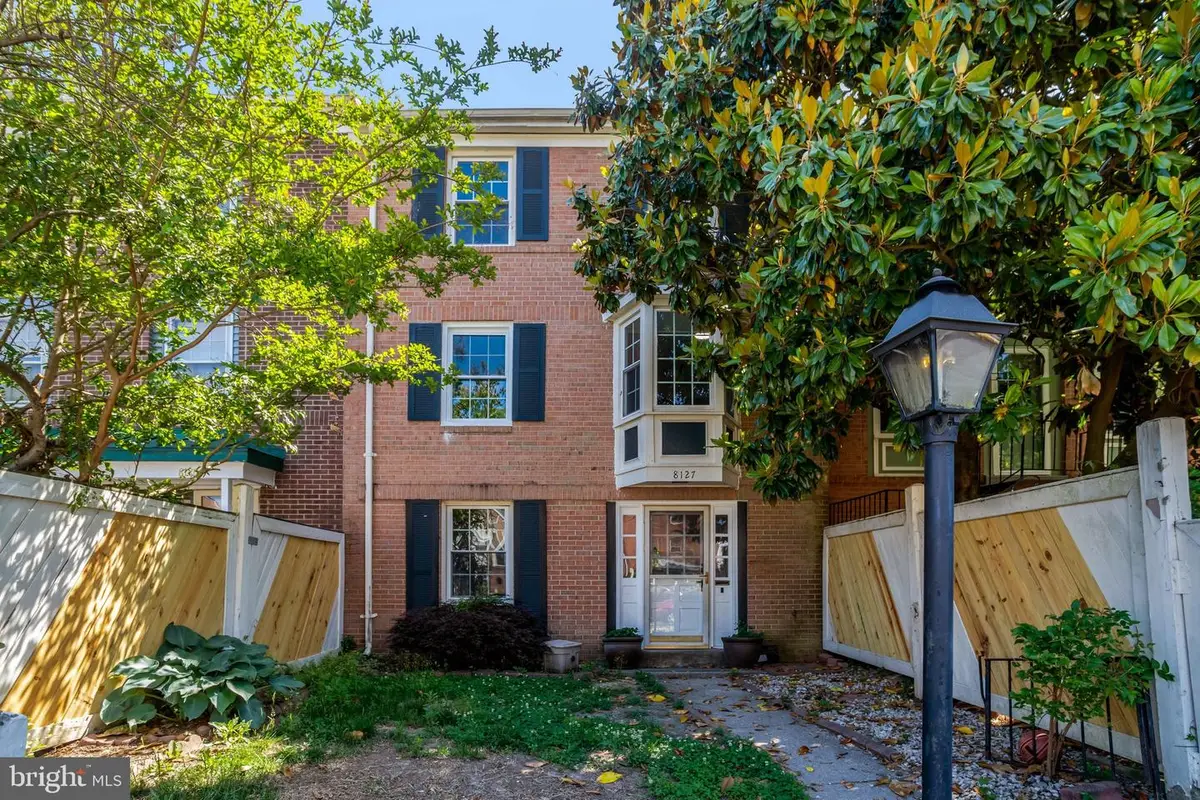 8127 Pinelake Ct, Alexandria, VA 22309 - #1