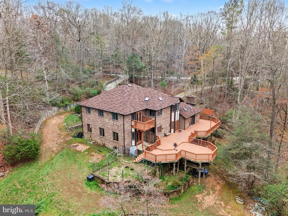 8406 Cathedral Forest Dr, Fairfax Station, VA 22039 - #1