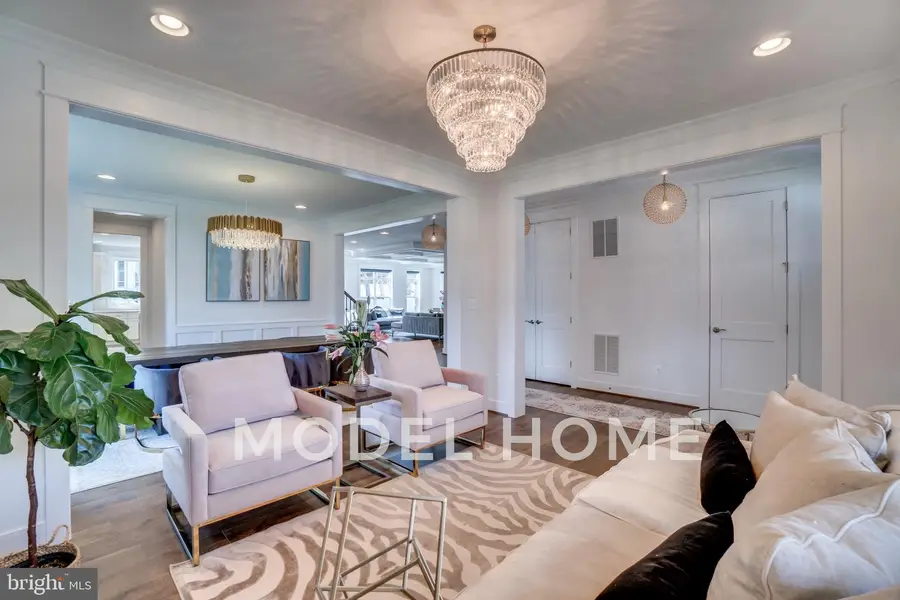 1901 Ware Rd, Falls Church, VA 22043 - #2
