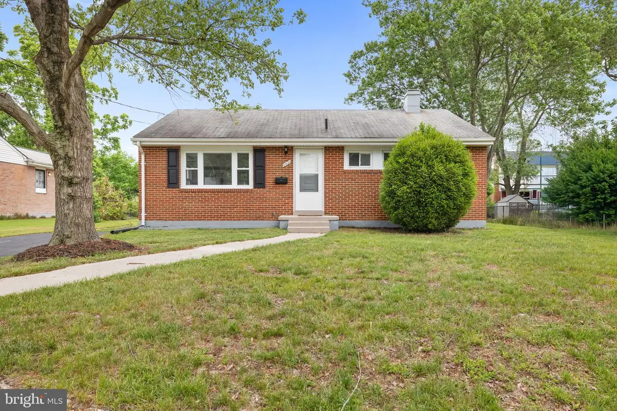 6421 Dorset Dr, Alexandria, VA 22310 - #1