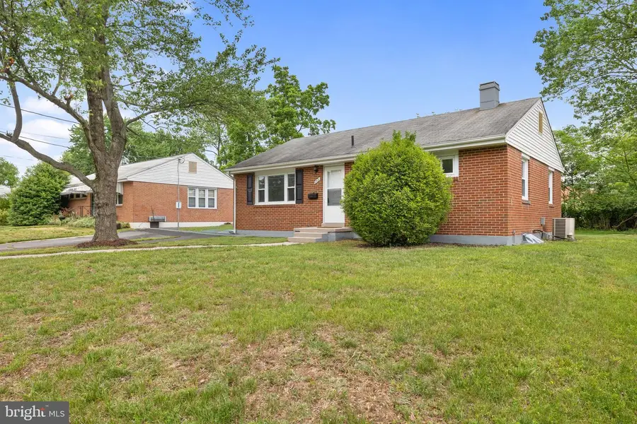 6421 Dorset Dr, Alexandria, VA 22310 - #2