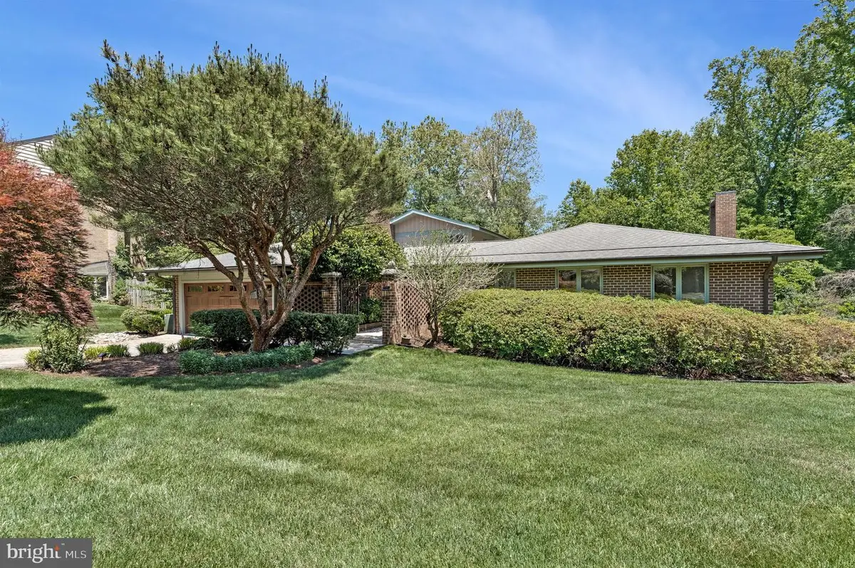 6952 Kyleakin Ct, McLean, VA 22101 - #1