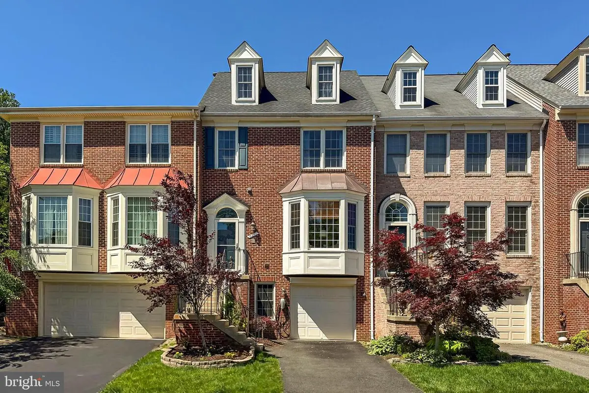 6241 Windham Hill Run, Alexandria, VA 22315 - #1