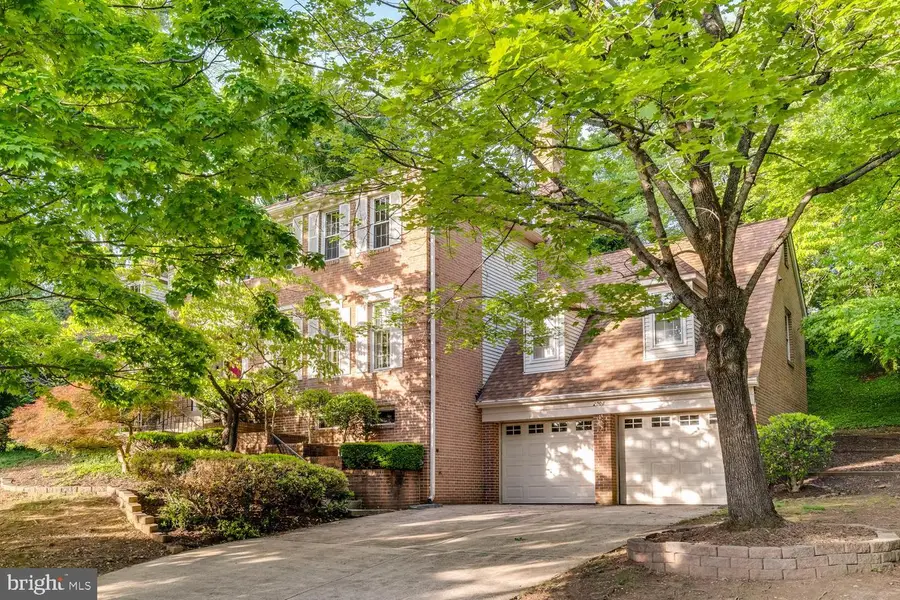 2008 Mason Hill Dr, Alexandria, VA 22307 - #2