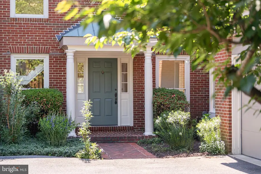7216 Evans Mill Rd, McLean, VA 22101 - #2