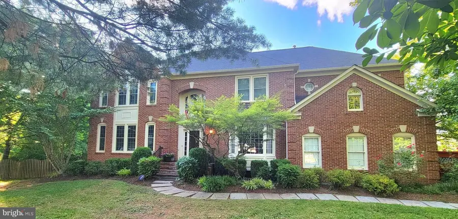 1104 Safa St, Herndon, VA 20170 - #2