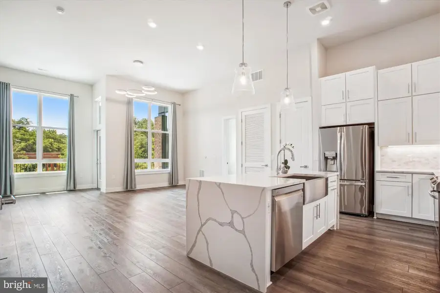 1761 Old Meadow Rd #106, McLean, VA 22102 - #2