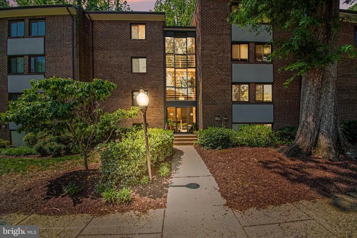 1417 Northgate Sq #1a, Reston, VA 20190 - #1