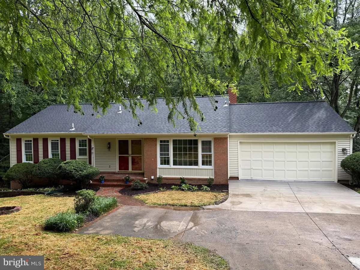 7937 Saint George Ct, Springfield, VA 22153 - #1