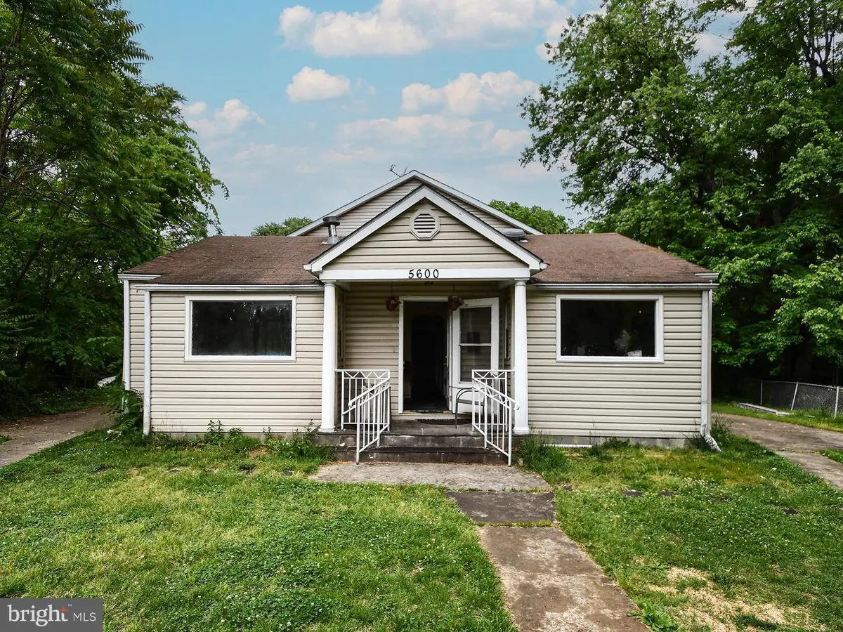 5600 Eleanor Ct, Alexandria, VA 22303 - #1