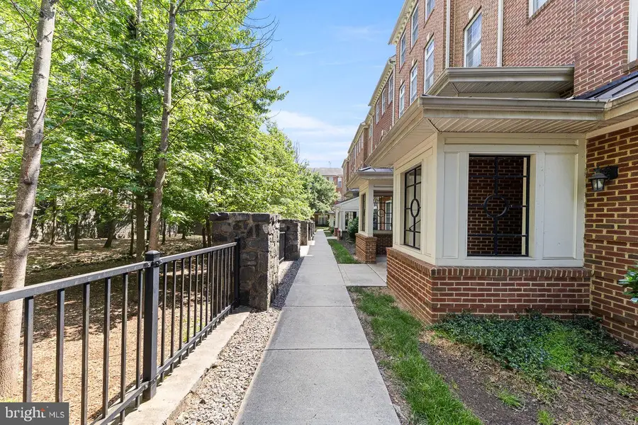 4457-b Beacon Grove Cir #705b, Fairfax, VA 22033 - #3