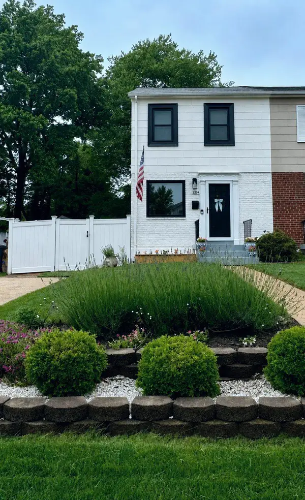 2204 Dartmouth Dr, ALEXANDRIA, VA 22307