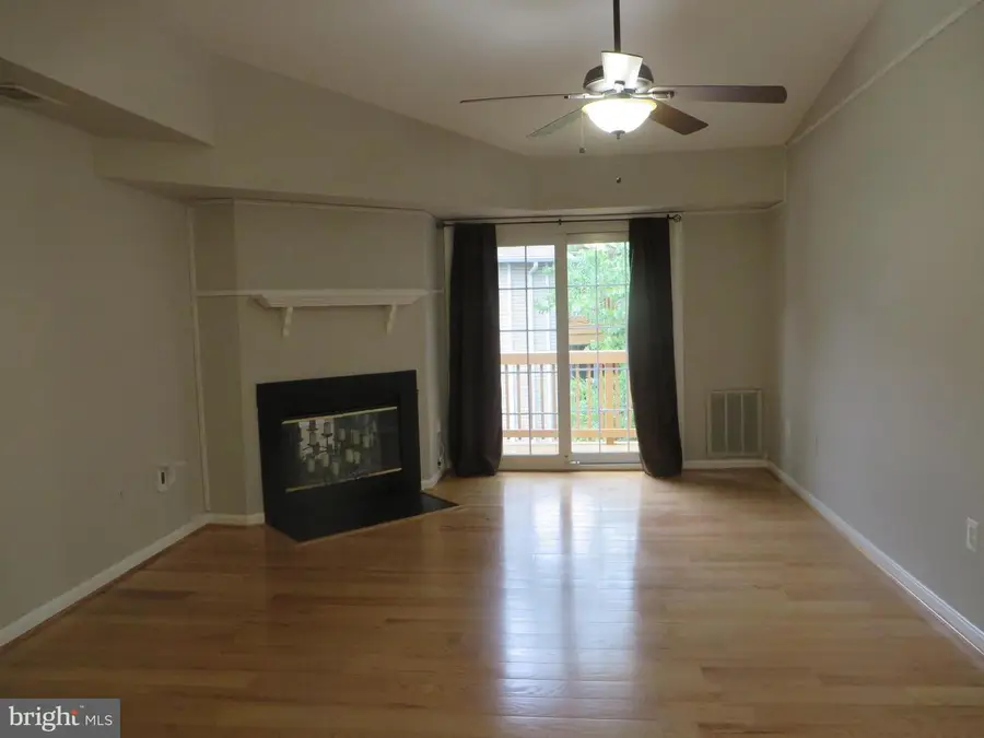 6906 Victoria Dr #k, Alexandria, VA 22310 - #2