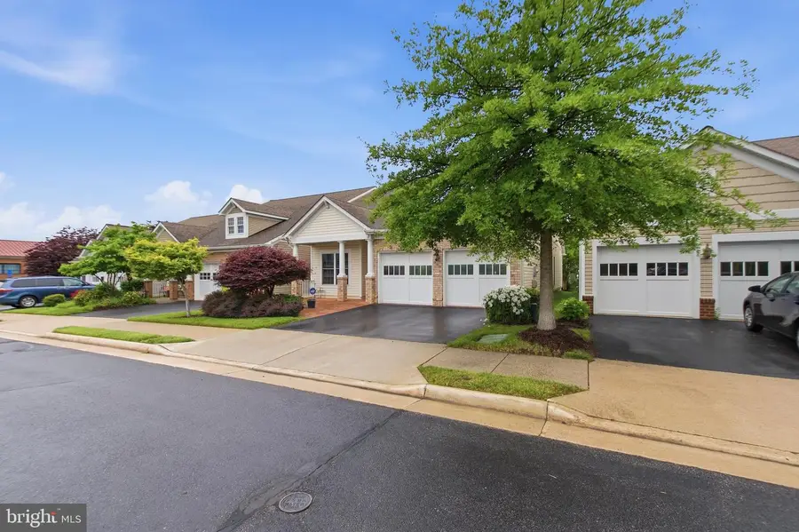 8932 Pink Carnation Ct, Lorton, VA 22079 - #2