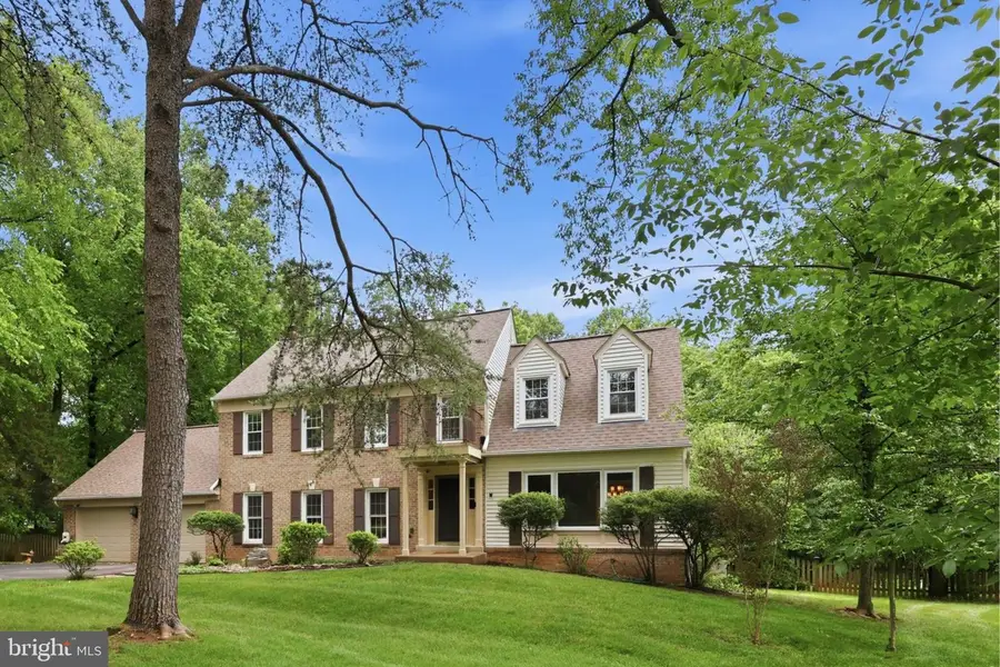 11913 Holly Spring Dr, Great Falls, VA 22066 - #3