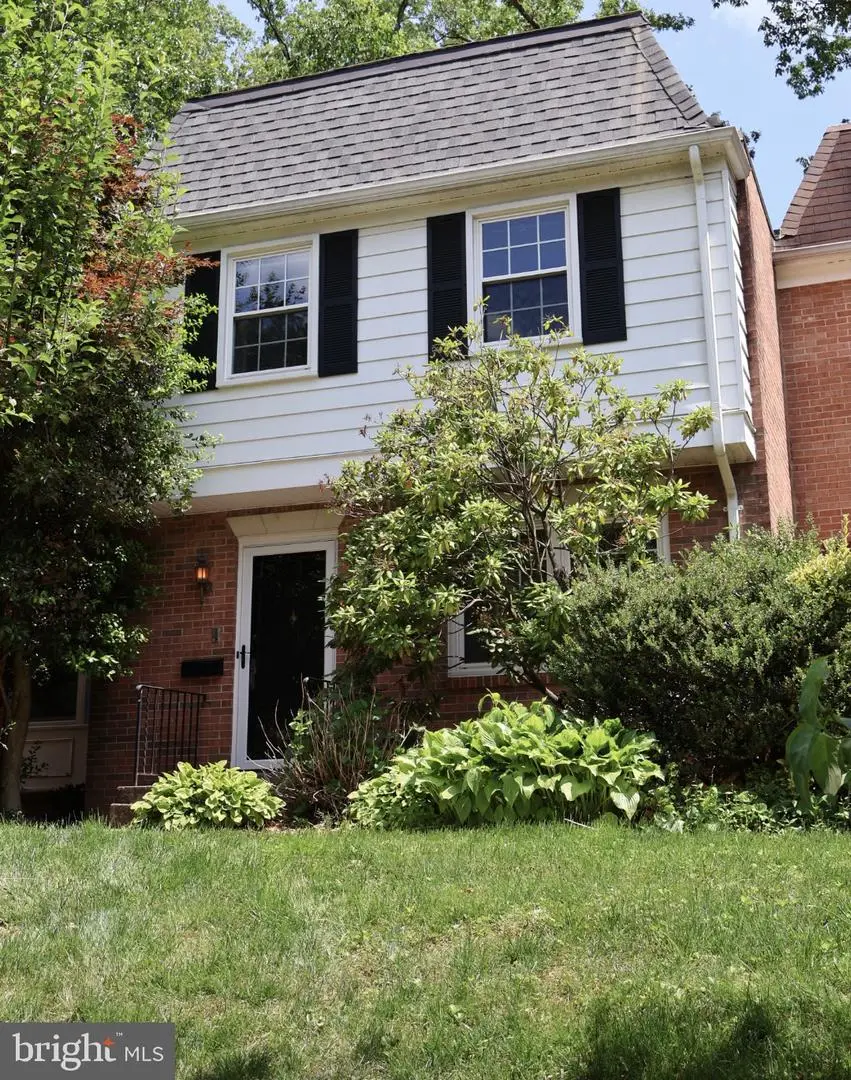1565 Brookshire Ct, Reston, VA 20190 - #1