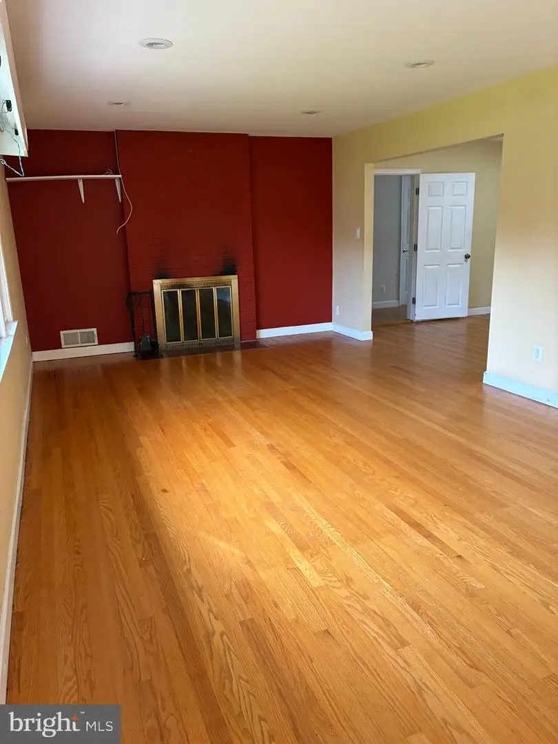 6501 Terry Dr, Springfield, VA 22150 - #3