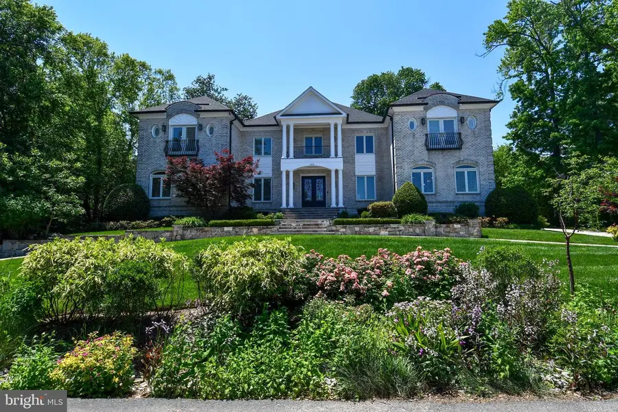 7808 Southdown Rd, Alexandria, VA 22308 - #2