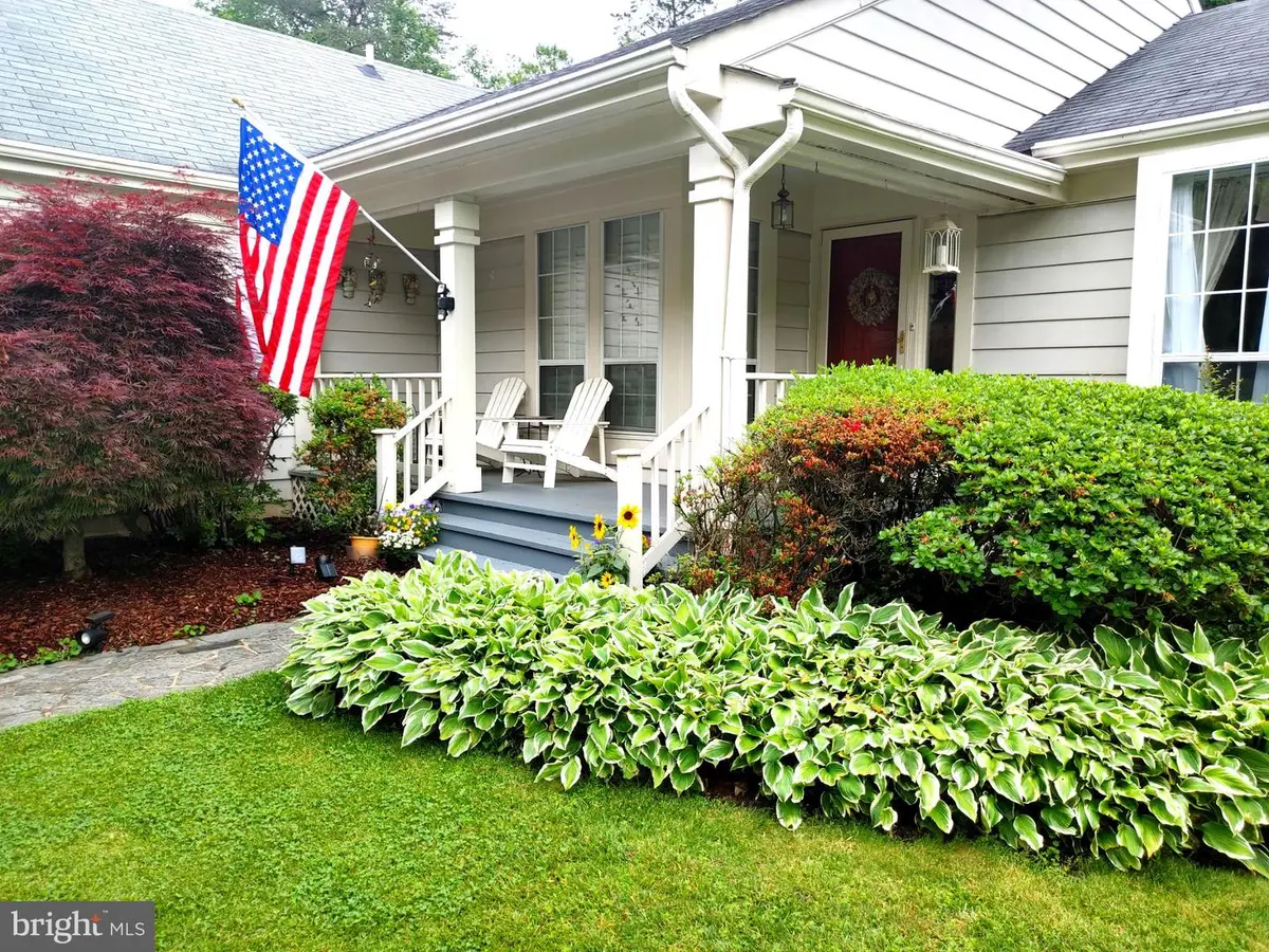 10913 Adare Dr, Fairfax, VA 22032 - #1