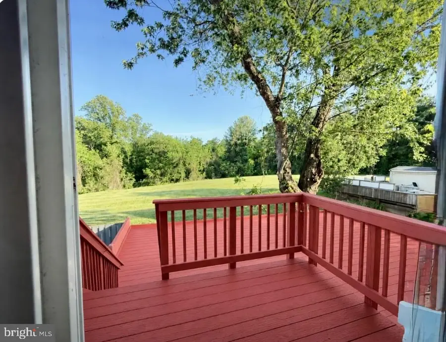 9636 Westport Ln, Burke, VA 22015 - #2