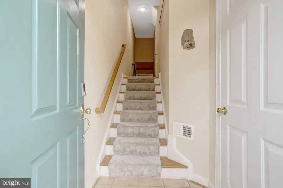 4694 Helen Winter Ter, Alexandria, VA 22312 - #3