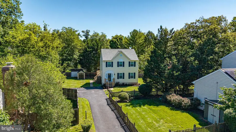 15218 Sovereign Pl, Chantilly, VA 20151 - #2