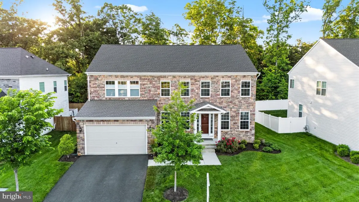 8934 Hubbard Way, Lorton, VA 22079 - #1