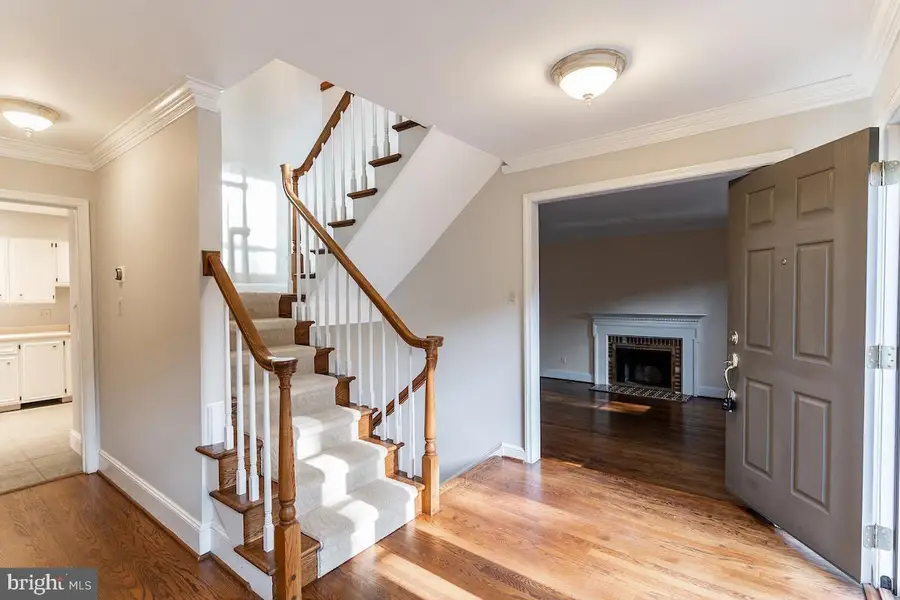 7348 Lewinsville Square Pl, McLean, VA 22101 - #2