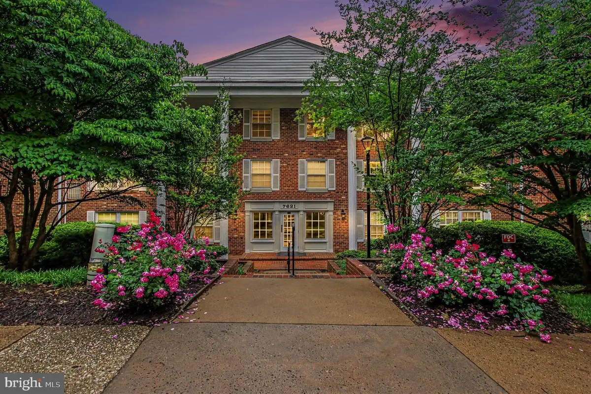 7621 Provincial Dr #307, McLean, VA 22102 - #1