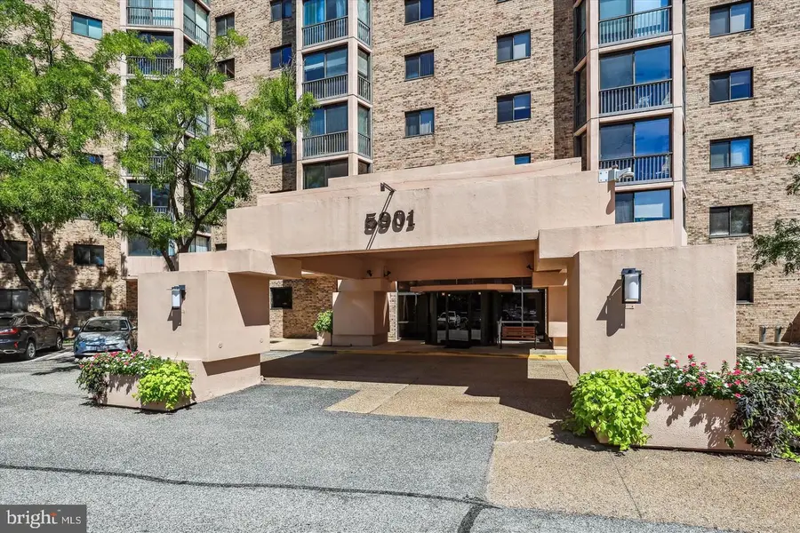 5901 Mount Eagle Dr #104, Alexandria, VA 22303 - #2