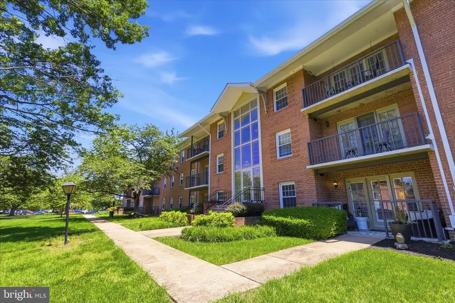 3334 Spring Ln #b-46, Falls Church, VA 22041 - #2