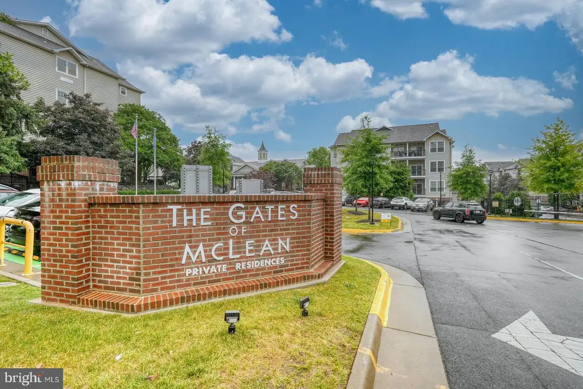 1580 Spring Gate Dr #4310, McLean, VA 22102 - #1